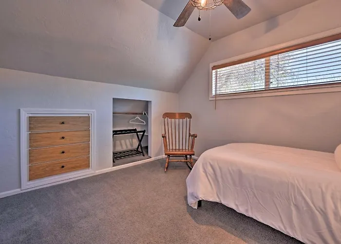 Whispering Pines Home: Fire Pit, Near Scenic Hikes * Payson