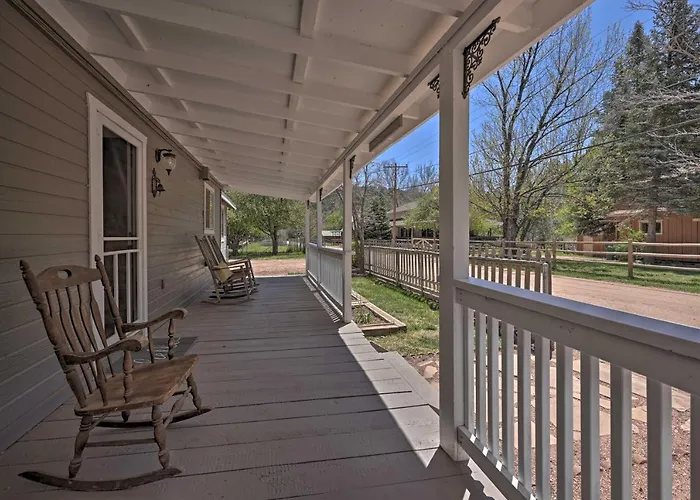 Vakantiehuis Whispering Pines Home: Fire Pit, Near Scenic Hikes *