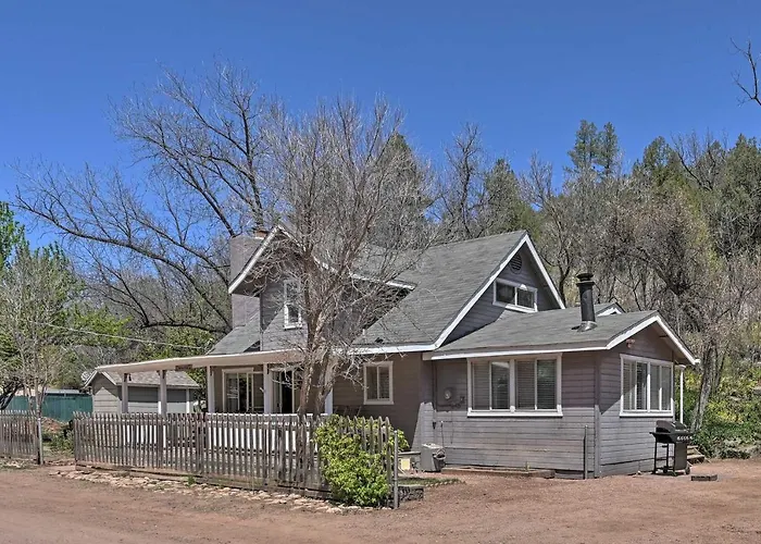 Whispering Pines Home: Fire Pit, Near Scenic Hikes Vakantiehuis Payson